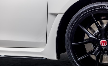 2023 Honda Civic Type R Brakes Wallpapers 450x275 (95)