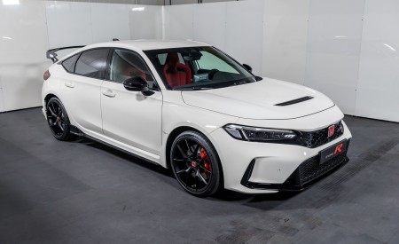 2023 Honda Civic Type R Front Three-Quarter Wallpapers 450x275 (79)