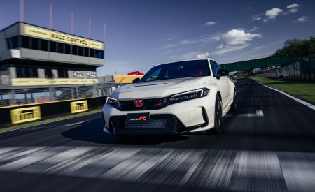 2023 Honda Civic Type R Front Three-Quarter Wallpapers 450x275 (52)