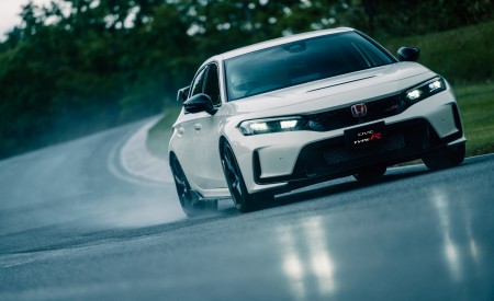 2023 Honda Civic Type R Front Wallpapers 450x275 (49)