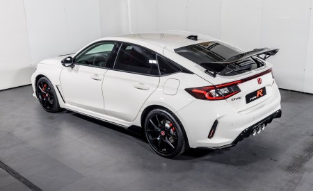 2023 Honda Civic Type R Rear Three-Quarter Wallpapers 450x275 (83)