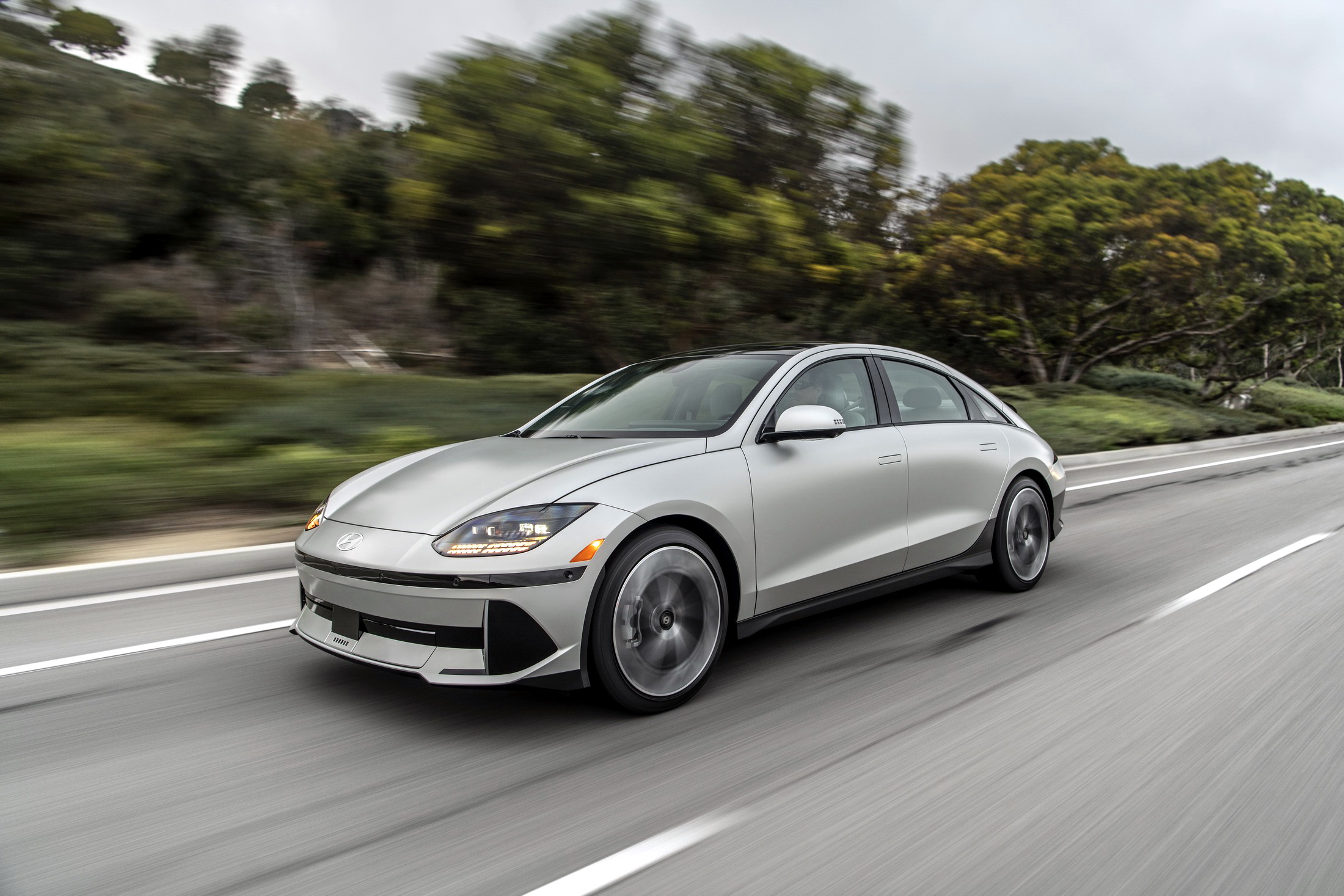 2023 Hyundai Ioniq 6 Front Three-Quarter Wallpapers (2)