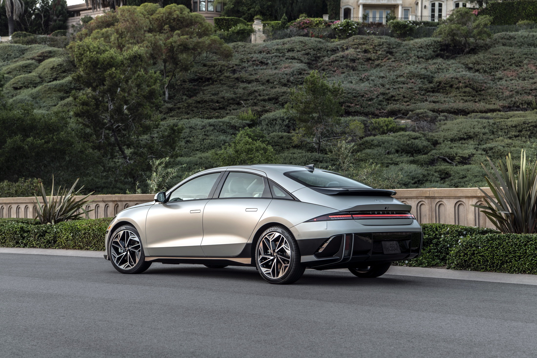 2023 Hyundai Ioniq 6 Rear Three-Quarter Wallpapers (5)