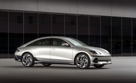 2023 Hyundai Ioniq 6 Side Wallpapers 450x275 (28)
