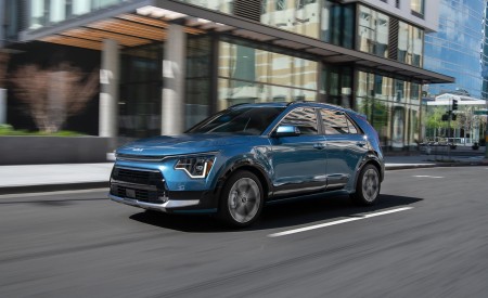 2023 Kia Niro Front Three-Quarter Wallpapers 450x275 (37)