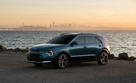 2023 Kia Niro Front Three-Quarter Wallpapers 450x275 (39)