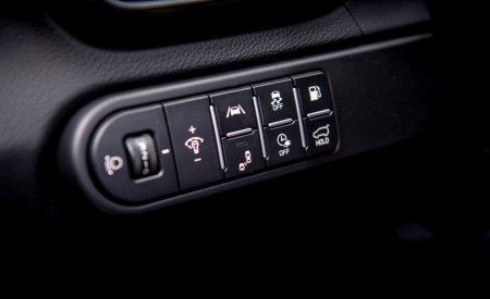 2023 Kia XCeed PHEV Interior Detail Wallpapers 450x275 (33)