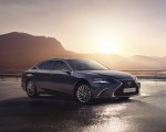 2023 Lexus ES (Euro-Spec) Front Three-Quarter Wallpapers 150x120 (9)