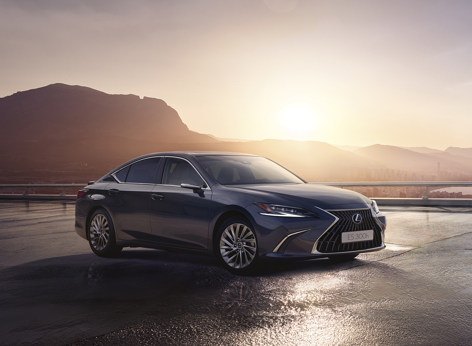 2023 Lexus ES (Euro-Spec) Front Three-Quarter Wallpapers (9)