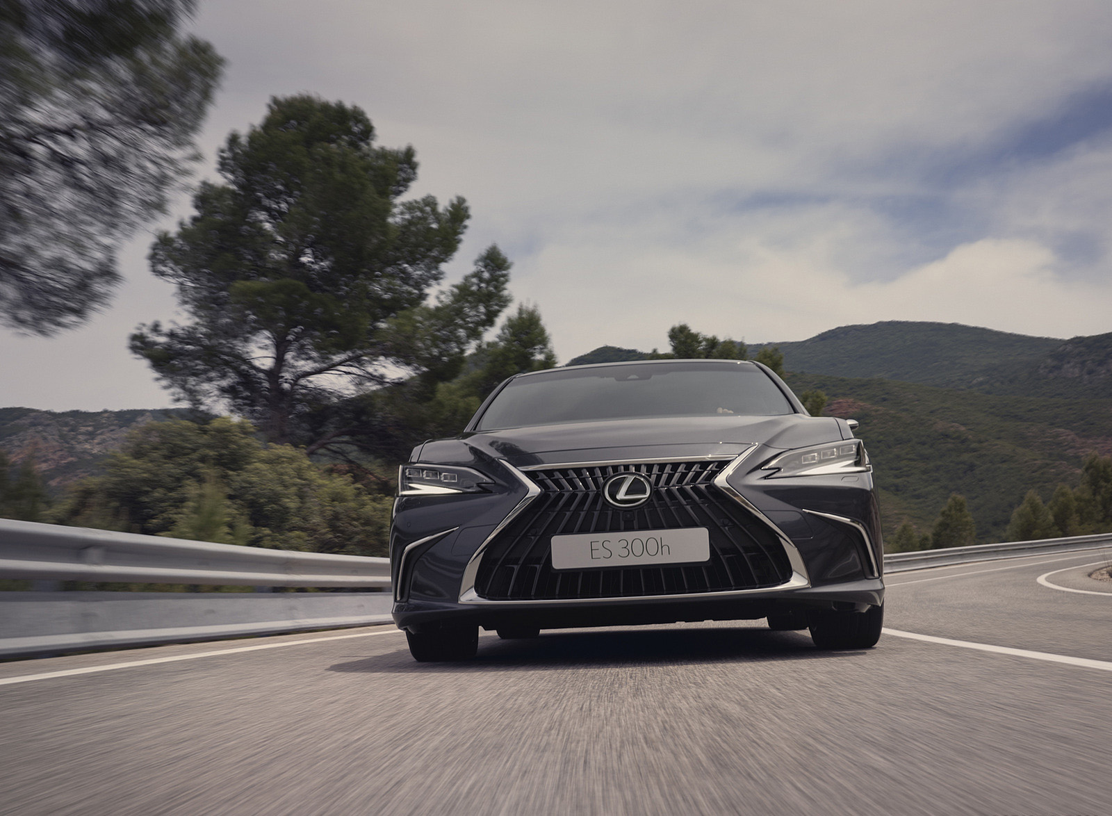 2023 Lexus ES (Euro-Spec) Front Wallpapers (7)