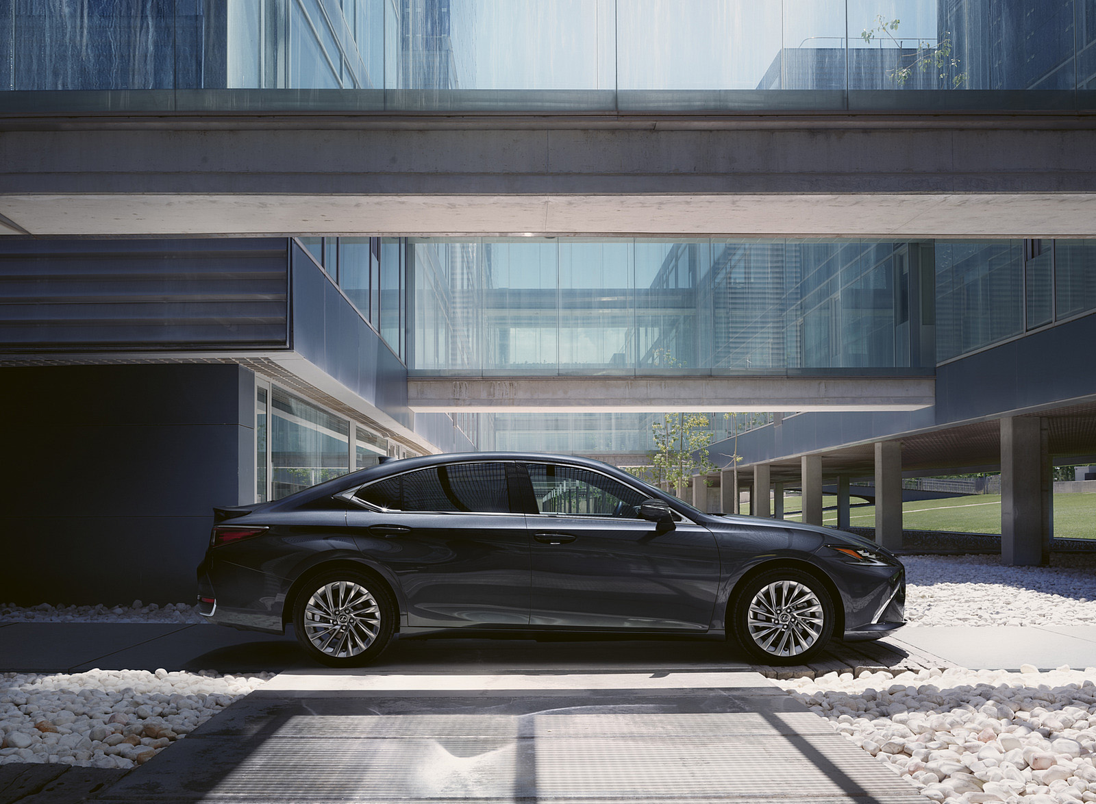 2023 Lexus ES (Euro-Spec) Side Wallpapers (15)