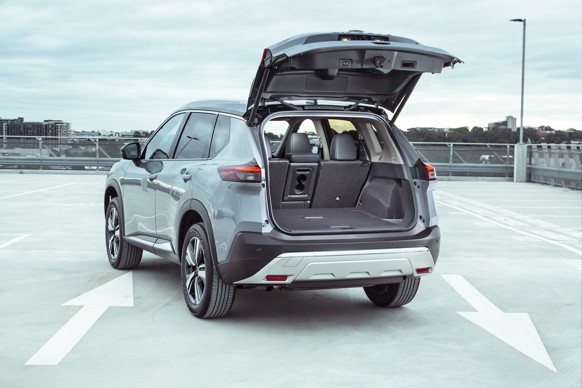 2023 Nissan X-Trail (AU-Spec) Rear Three-Quarter Wallpapers (5)