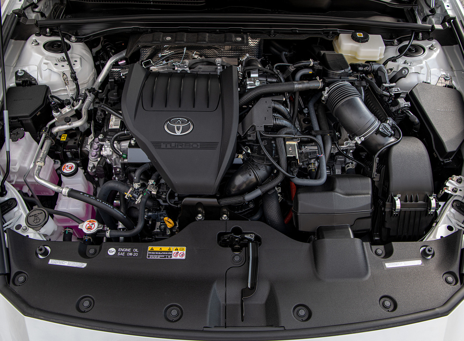 2023 Toyota Crown Platinum (Color: Oxygen White) Engine Wallpapers (11)