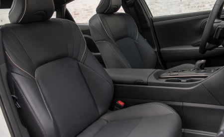 2023 Toyota Crown Platinum (Color: Oxygen White) Interior Front Seats Wallpapers 450x275 (19)