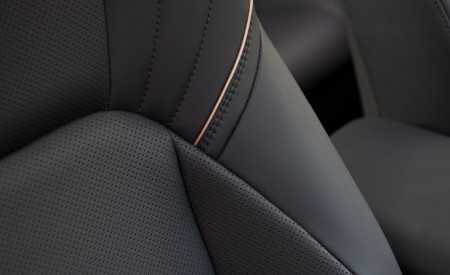 2023 Toyota Crown Platinum (Color: Oxygen White) Interior Seats Wallpapers 450x275 (20)