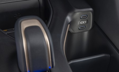 2023 Toyota Crown Platinum Interior Detail Wallpapers 450x275 (45)