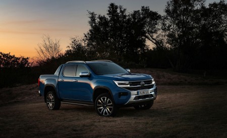 2023 Volkswagen Amarok Front Three-Quarter Wallpapers 450x275 (13)