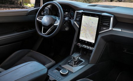 2023 Volkswagen Amarok Interior Wallpapers 450x275 (21)