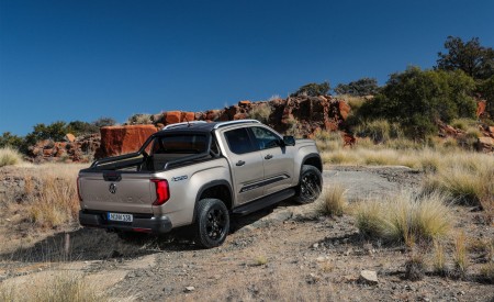 2023 Volkswagen Amarok Rear Three-Quarter Wallpapers 450x275 (45)