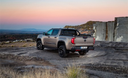 2023 Volkswagen Amarok Rear Three-Quarter Wallpapers 450x275 (77)
