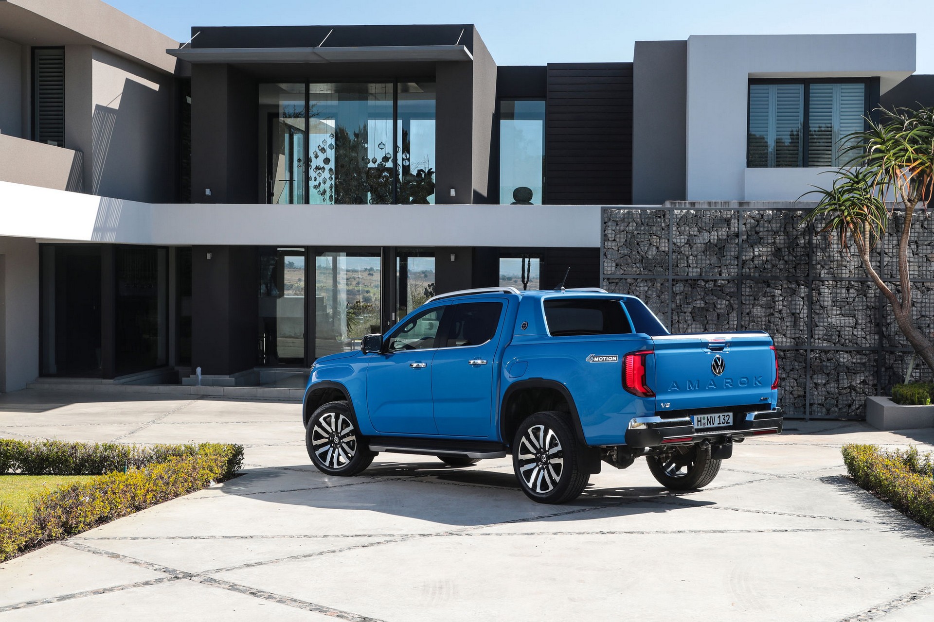 2023 Volkswagen Amarok Rear Three-Quarter Wallpapers (4)