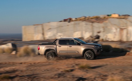 2023 Volkswagen Amarok Side Wallpapers 450x275 (63)