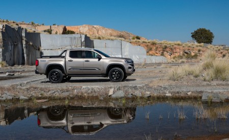 2023 Volkswagen Amarok Side Wallpapers 450x275 (55)