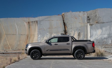 2023 Volkswagen Amarok Side Wallpapers  450x275 (59)