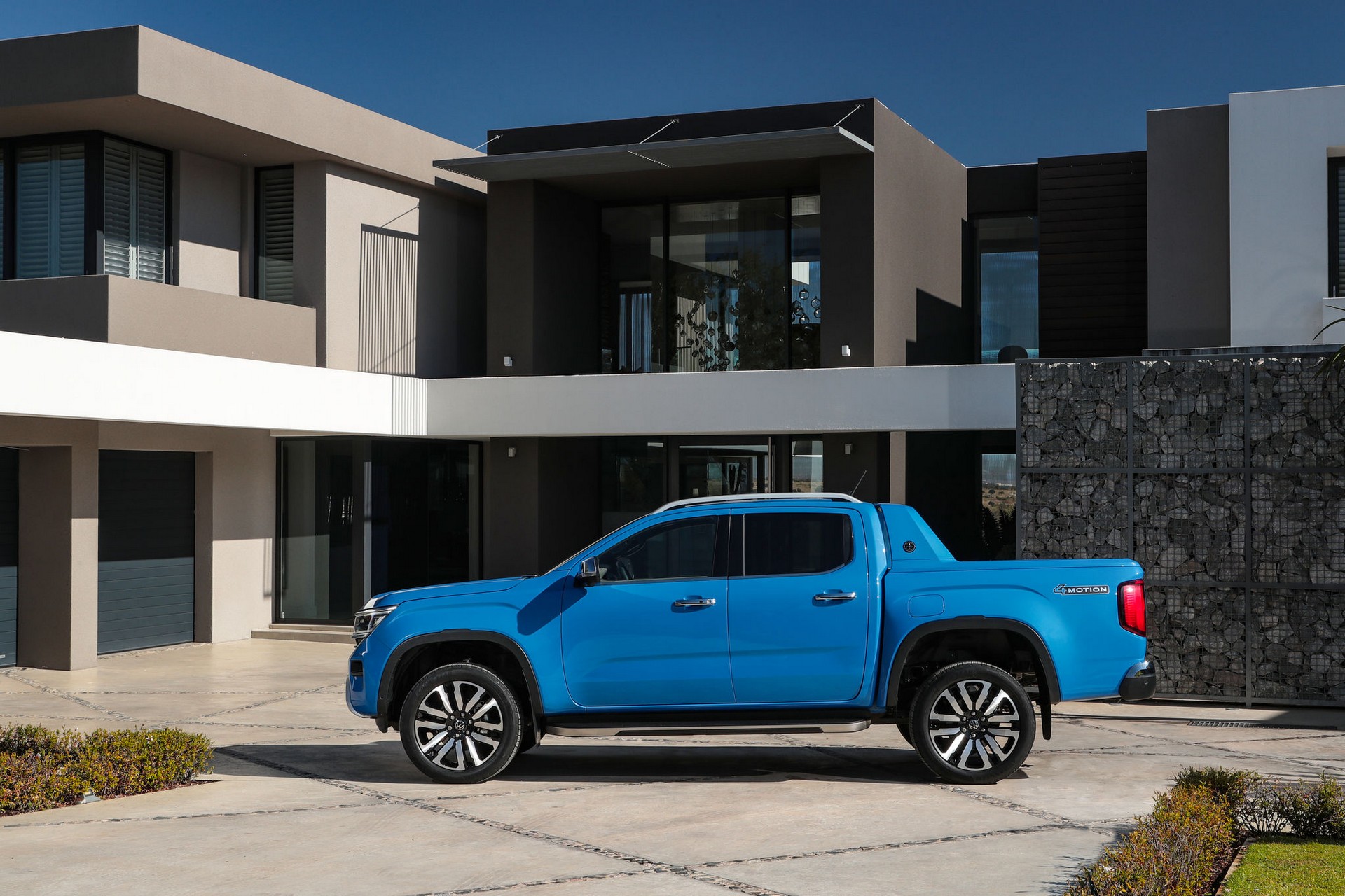 2023 Volkswagen Amarok Side Wallpapers (7)