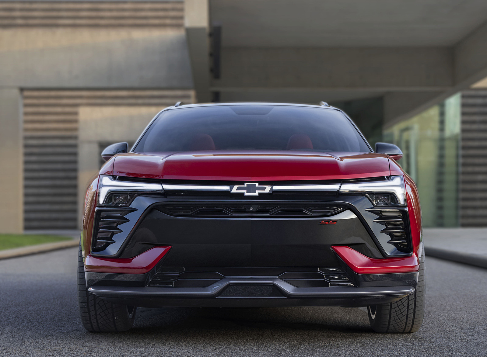 2024 Chevrolet Blazer EV SS (Color: Radiant Red Tintcoat) Front Wallpapers (8)