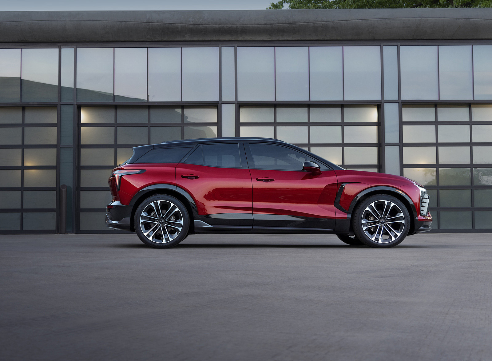 2024 Chevrolet Blazer EV SS (Color: Radiant Red Tintcoat) Side Wallpapers (10)