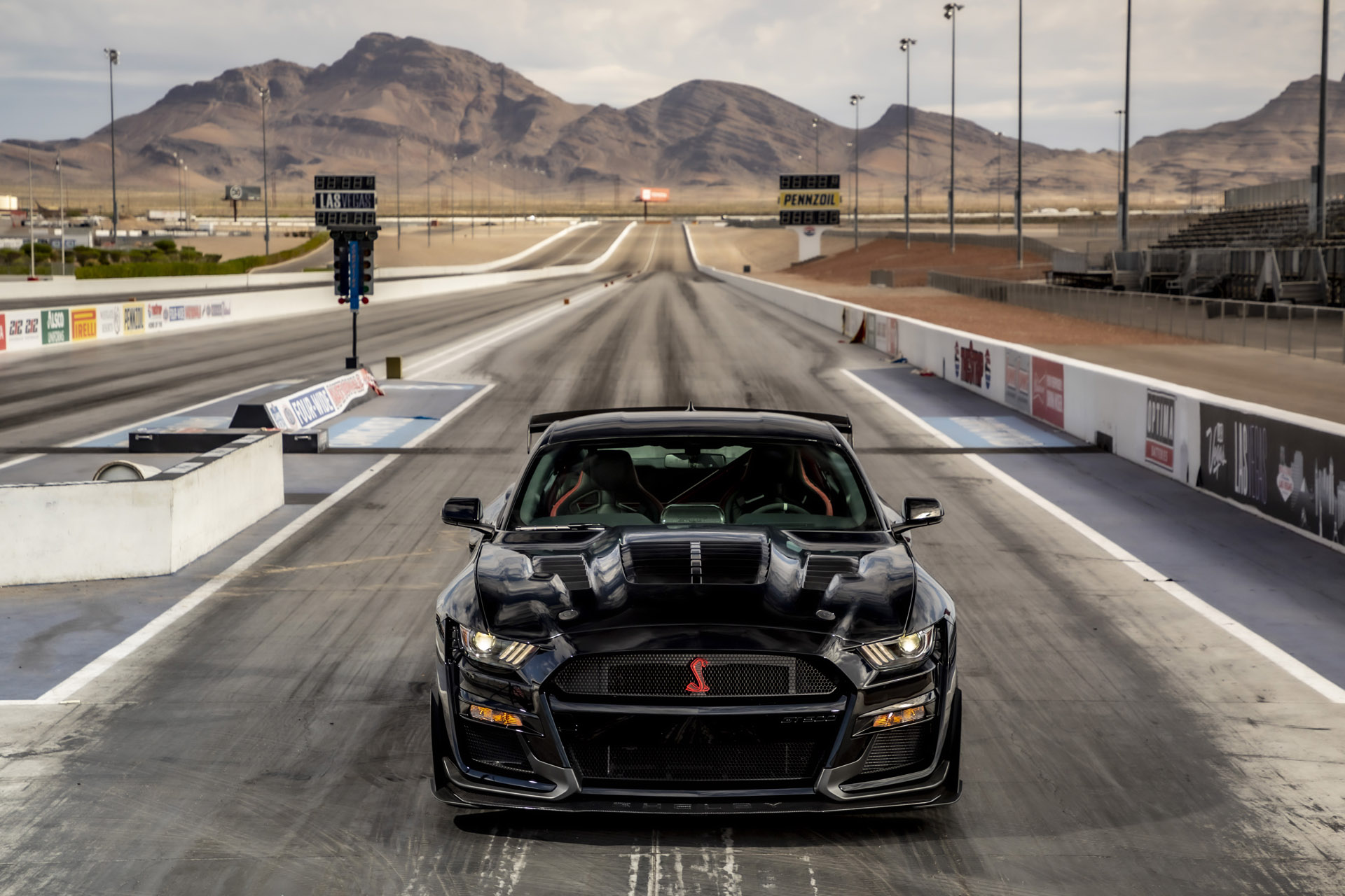 2022 Ford Mustang Shelby GT500 Code Red Front Wallpapers (4)