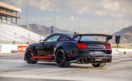 2022 Ford Mustang Shelby GT500 Code Red Rear Three-Quarter Wallpapers 450x275 (7)