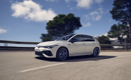 2022 Volkswagen Golf R 20 Years Front Three-Quarter Wallpapers 450x275 (8)