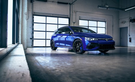 2022 Volkswagen Golf R 20th Anniversary Edition (US-Spec) Front Three-Quarter Wallpapers 450x275 (12)