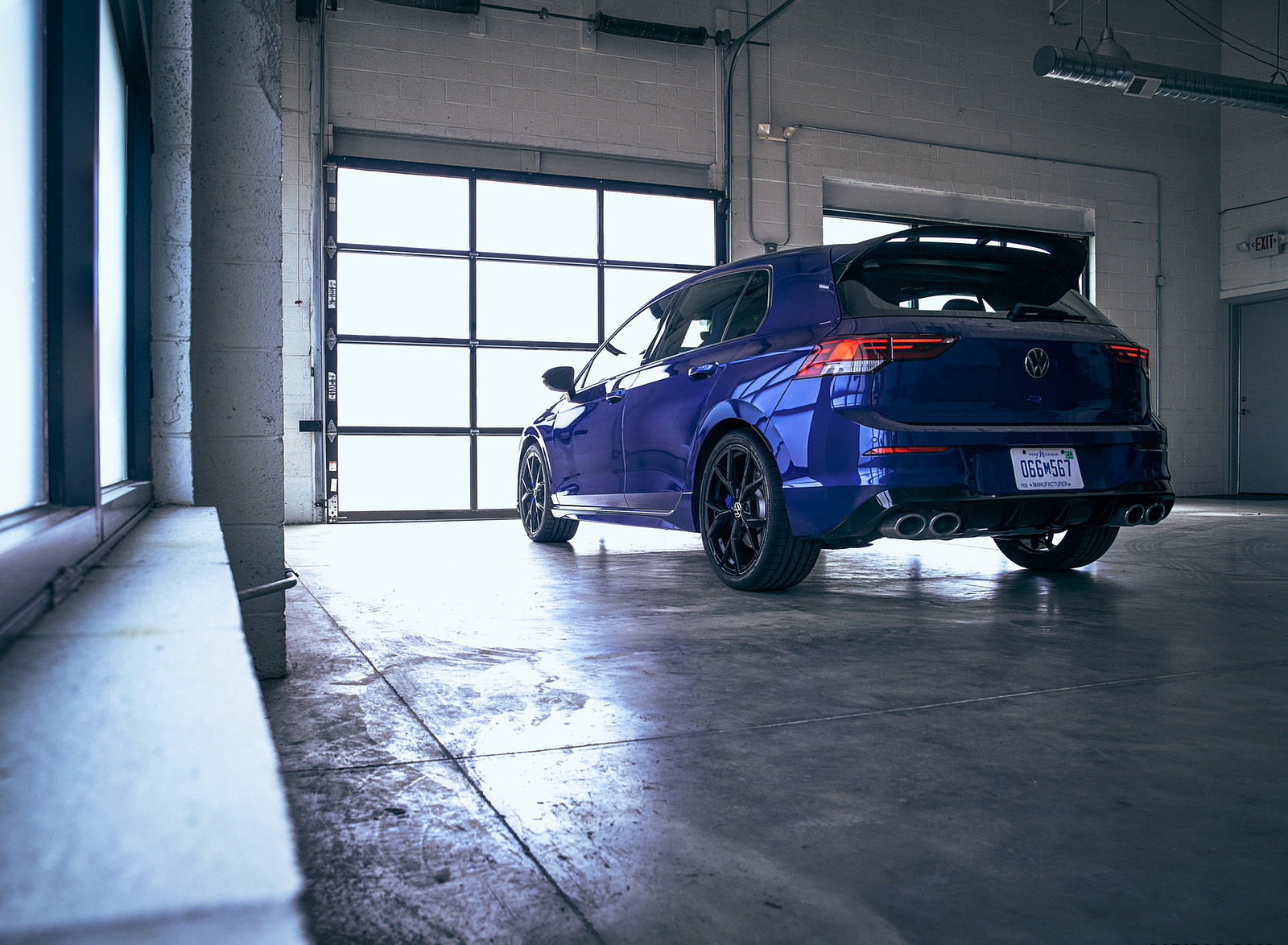 2022 Volkswagen Golf R 20th Anniversary Edition (US-Spec) Rear Three-Quarter Wallpapers  (15)