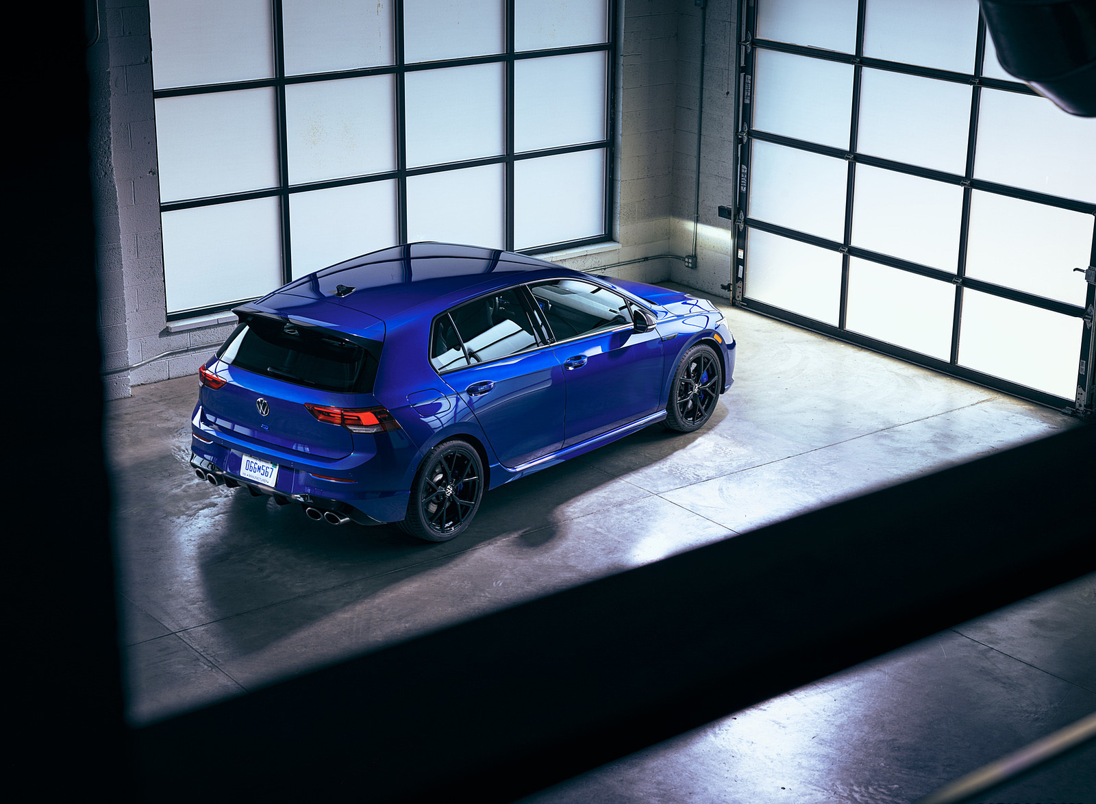 2022 Volkswagen Golf R 20th Anniversary Edition (US-Spec) Rear Three-Quarter Wallpapers #17 of 53