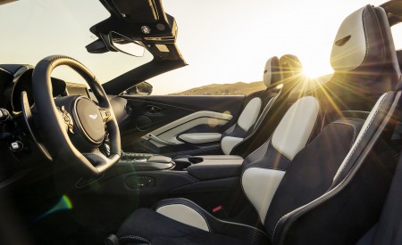 2023 Aston Martin V12 Vantage Roadster Interior Wallpapers 450x275 (5)