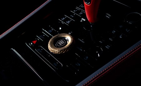 2023 Bentley Mulliner Batur Central Console Wallpapers 450x275 (11)