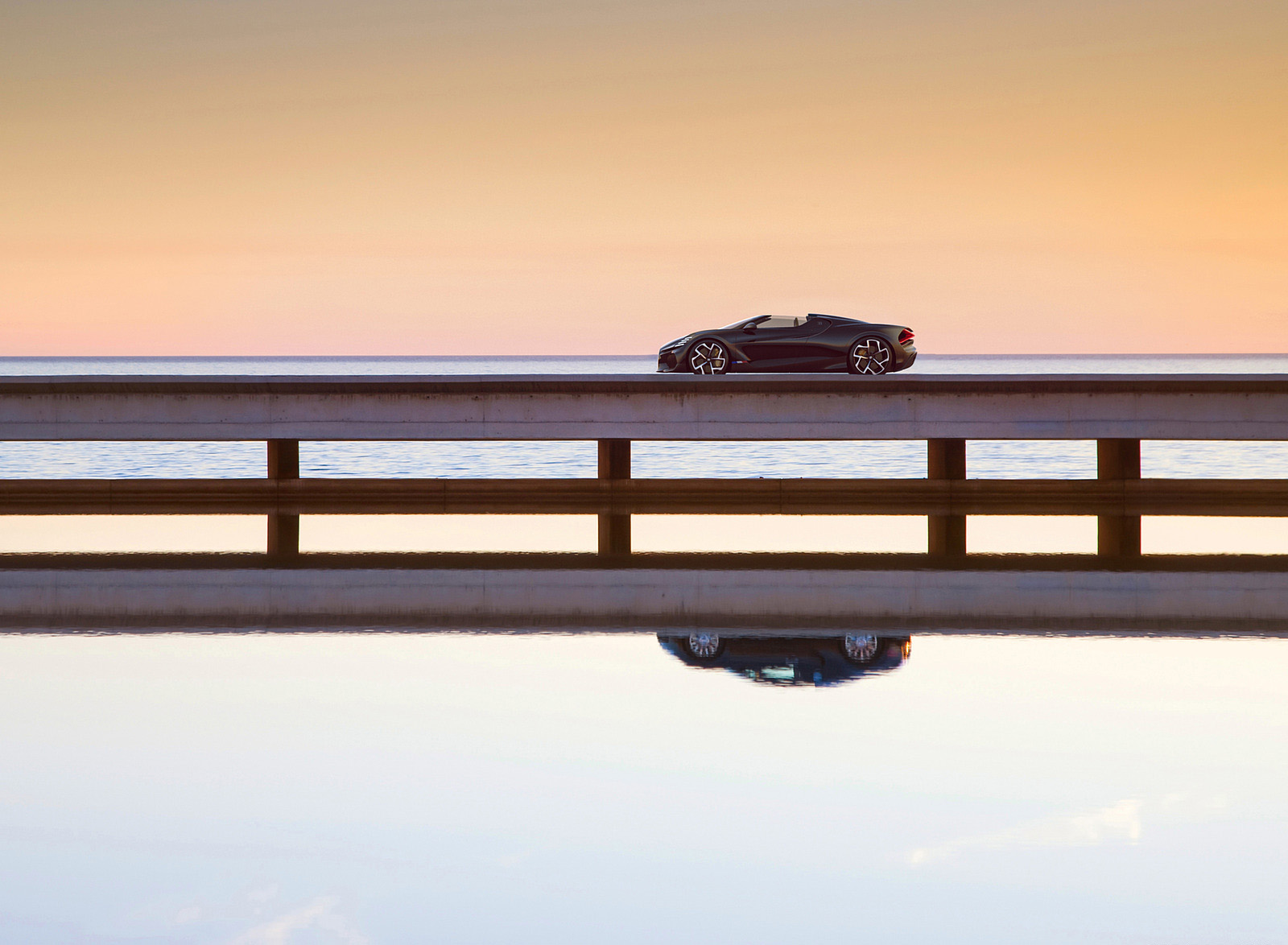 2023 Bugatti W16 Mistral Side Wallpapers (7)