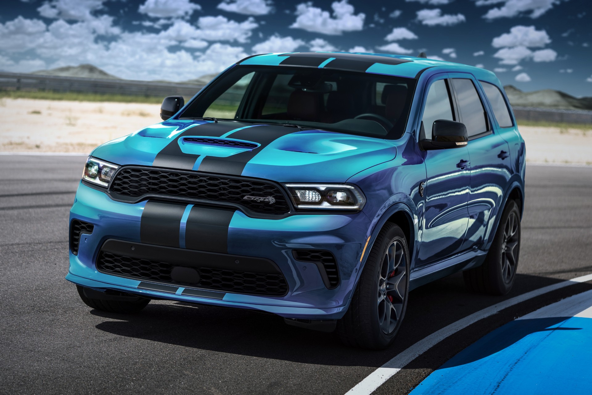 2023 Dodge Durango SRT Hellcat Front Three-Quarter Wallpapers (3)