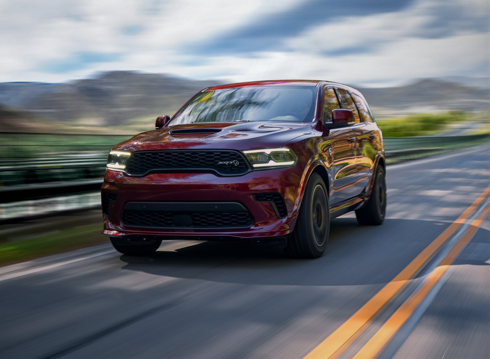 2023 Dodge Durango SRT Hellcat Front Three-Quarter Wallpapers (7)