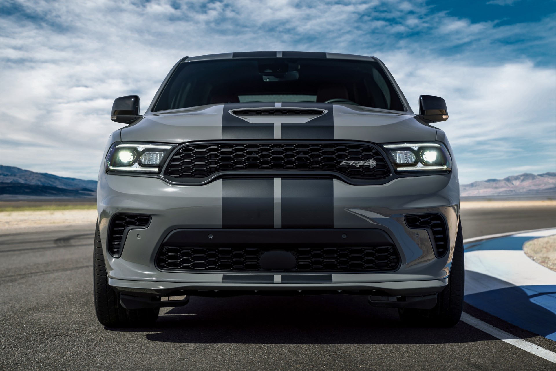 2023 Dodge Durango SRT Hellcat Front Wallpapers (4)