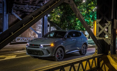 2023 Dodge Hornet GT Front Three-Quarter Wallpapers 450x275 (8)