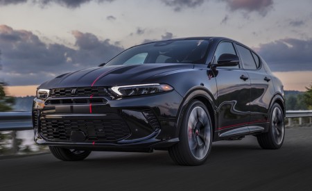 2023 Dodge Hornet GT GLH Concept Front Three-Quarter Wallpapers 450x275 (3)