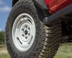 2023 Ford Bronco 2-door Heritage Edition (Color: Race Red) Wheel Wallpapers 150x120 (7)