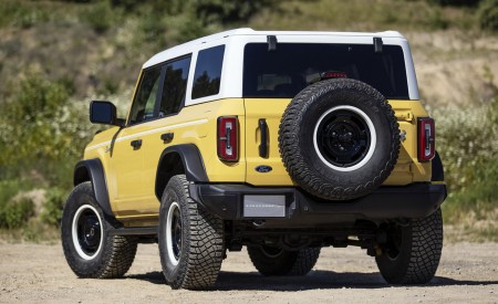2023 Ford Bronco Heritage Edition (Color: Yellowstone Metallic) Rear Wallpapers 450x275 (3)