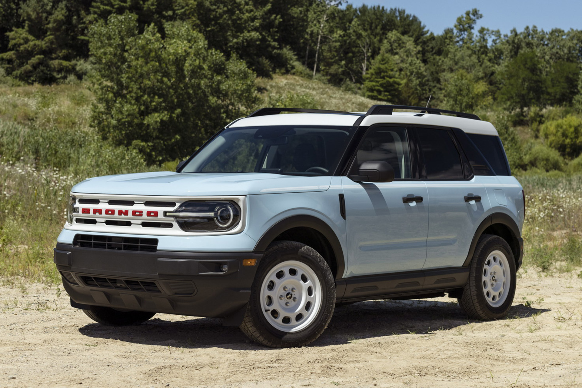 2023 Ford Bronco Sport Heritage Edition (Color: Robin's Egg Blue) Front Three-Quarter Wallpapers (1)