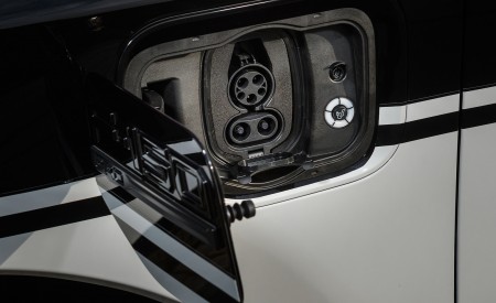 2023 Ford F-150 Lightning Pro Special Service Vehicle Charging Connector Wallpapers 450x275 (5)