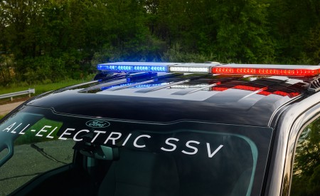 2023 Ford F-150 Lightning Pro Special Service Vehicle Flashers Wallpapers 450x275 (3)
